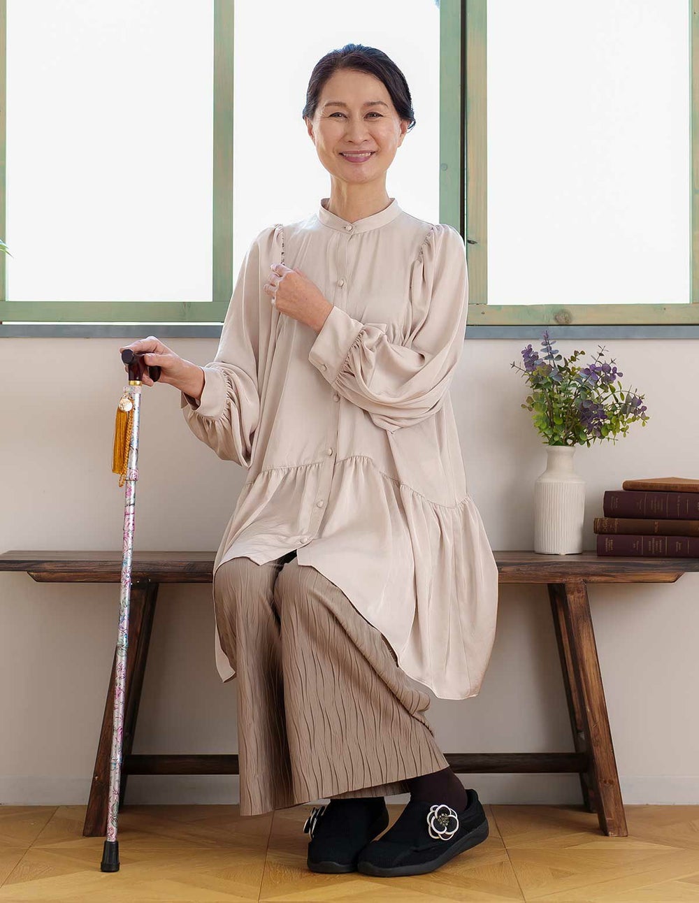 折りたたみ杖 - 花柄　シャンパンゴールド