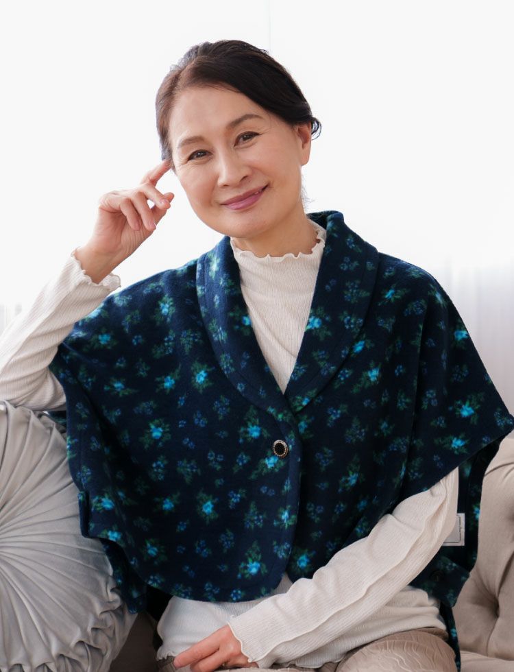 アンティーク小花柄　フリース肩掛け