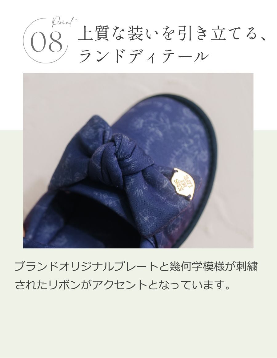 あゆみ(Petit Flew柄) × KISS MY LIFE コラボシューズと靴下